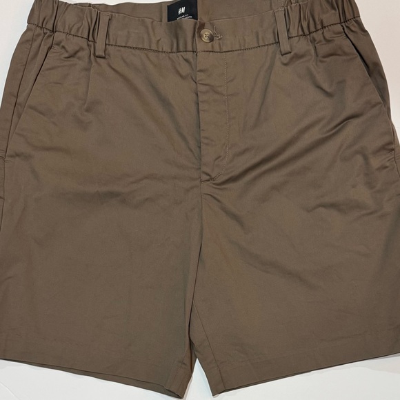 H&M Other - H&M Brown Cotton Stretch Flat Front Men’s Shorts Elastic Waist Casual Size M